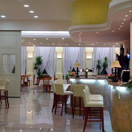 Hotel Bila Ruze Pisek  Bagian luar foto