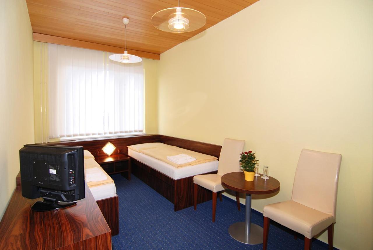 Hotel Bila Ruze Pisek  Bagian luar foto