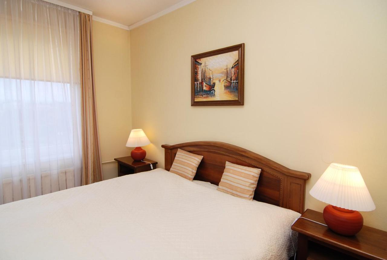 Hotel Bila Ruze Pisek  Bagian luar foto